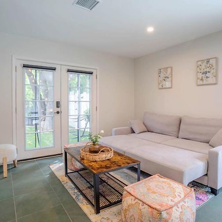 Serene 1 Bed Guest House With Patio Sleeps 6 Los Angeles Extérieur photo
