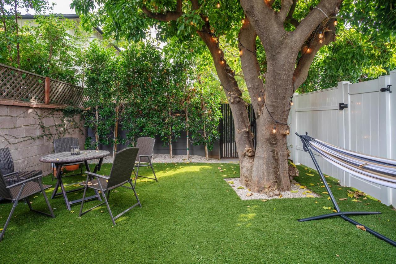 Serene 1 Bed Guest House With Patio Sleeps 6 Los Angeles Extérieur photo