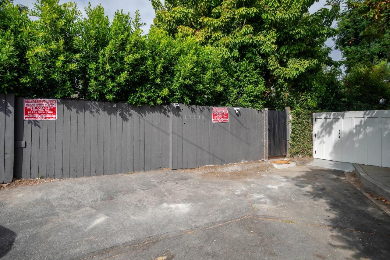 Serene 1 Bed Guest House With Patio Sleeps 6 Los Angeles Extérieur photo
