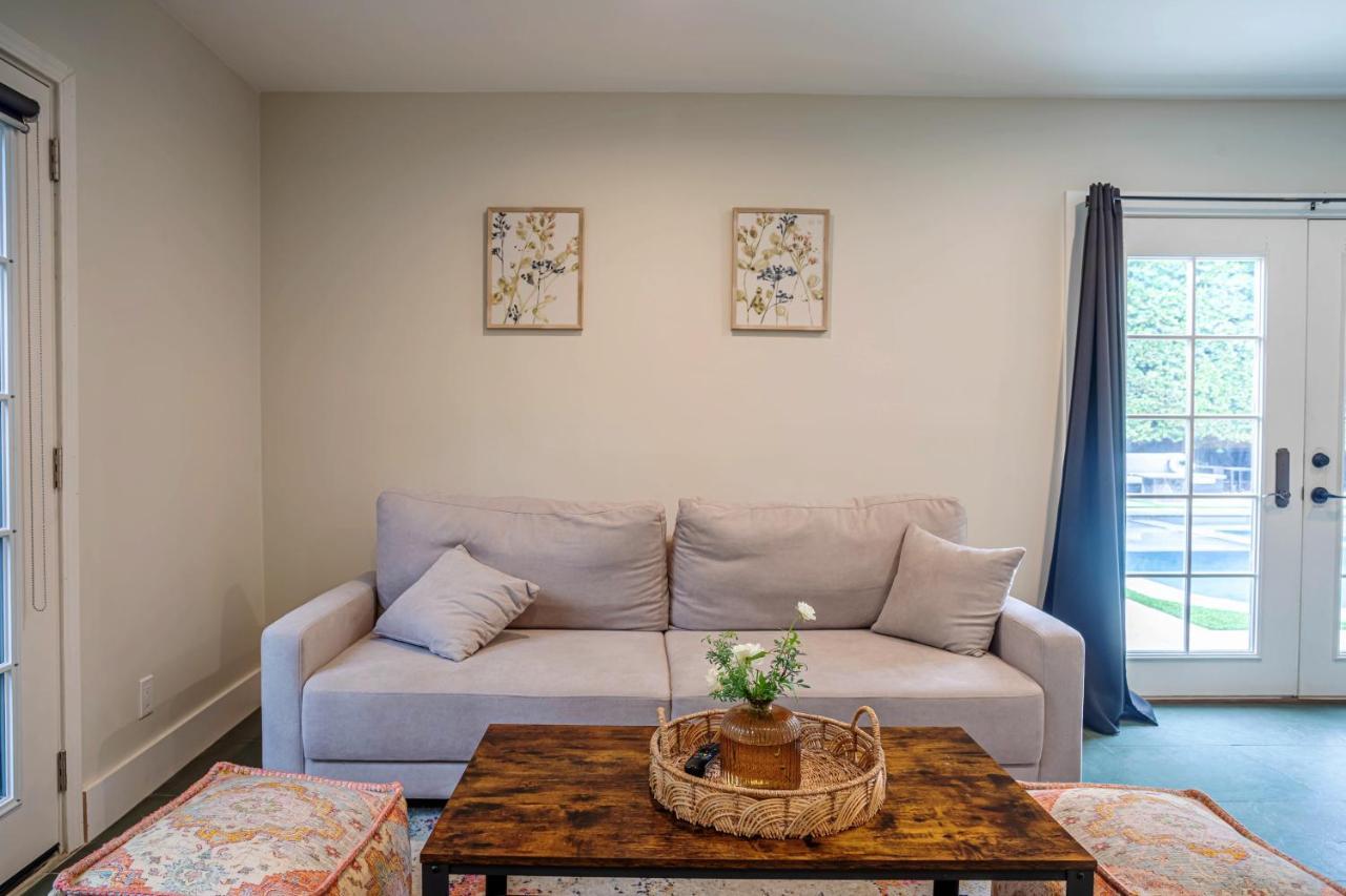 Serene 1 Bed Guest House With Patio Sleeps 6 Los Angeles Extérieur photo