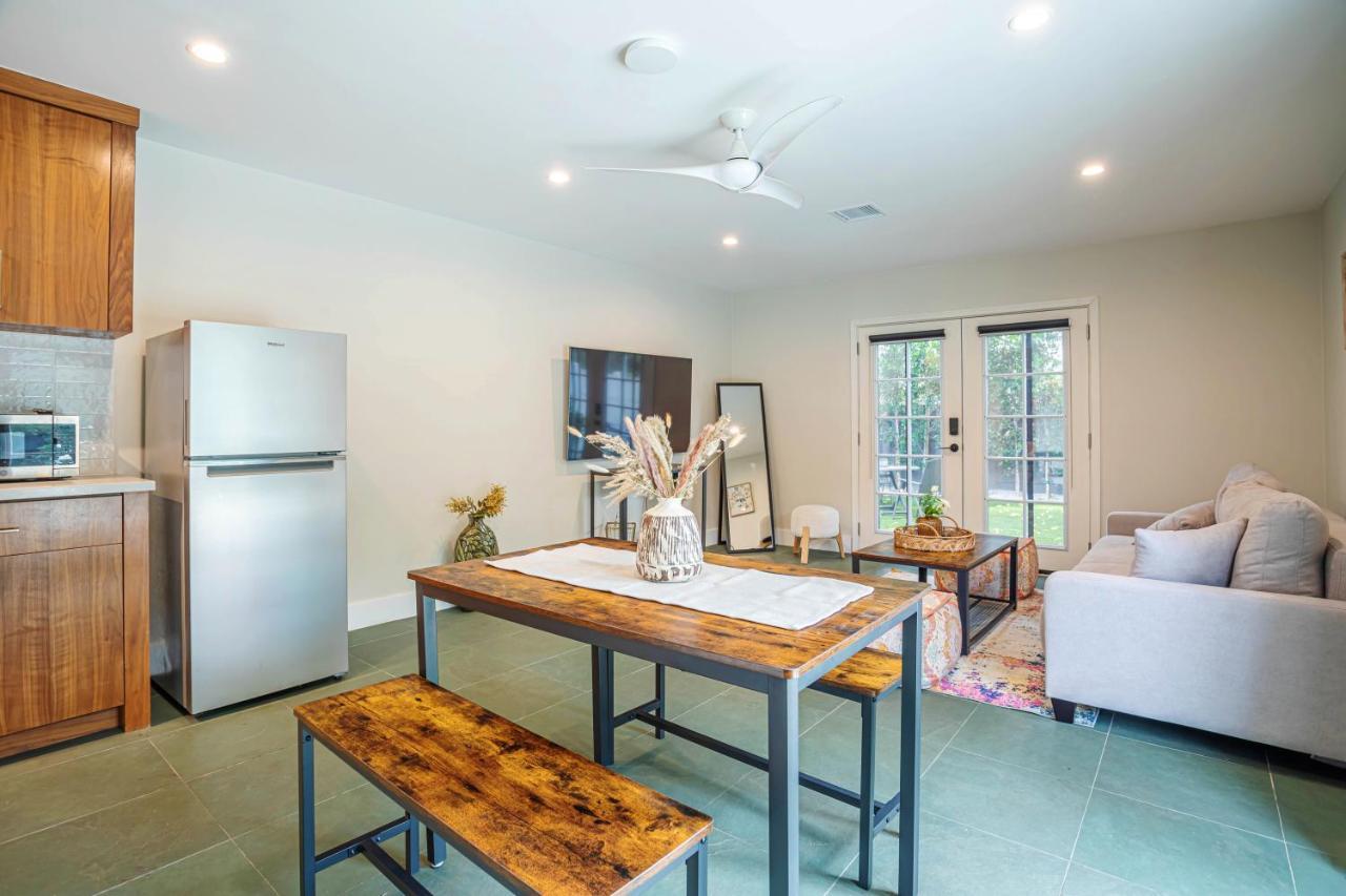 Serene 1 Bed Guest House With Patio Sleeps 6 Los Angeles Extérieur photo